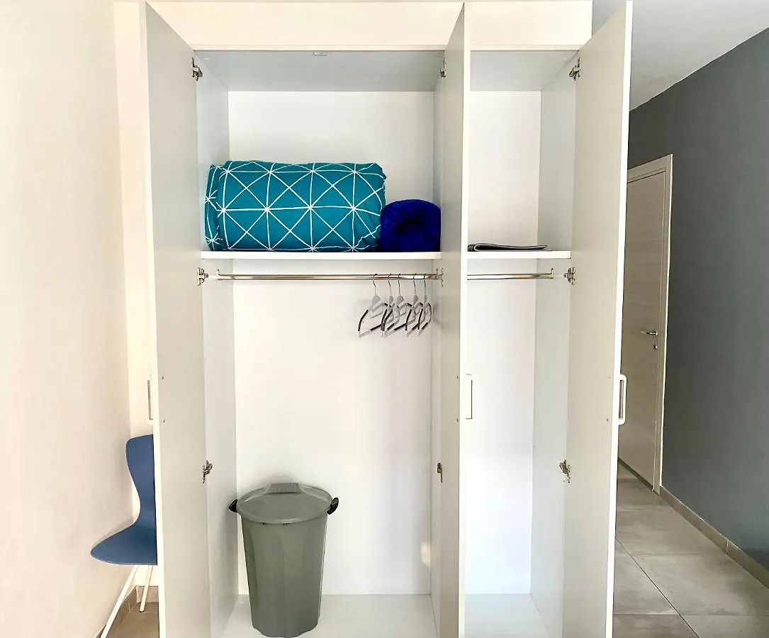Homestay Central- Private En-Suite With Balcony In Shared Residence Pieta