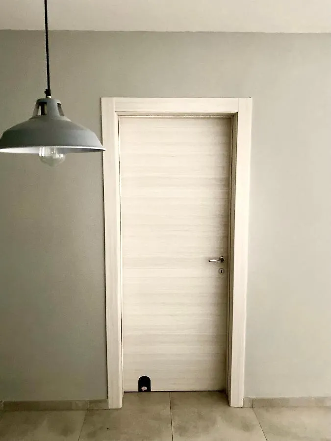 Central- Private En-Suite With Balcony In Shared Residence Pieta Homestay